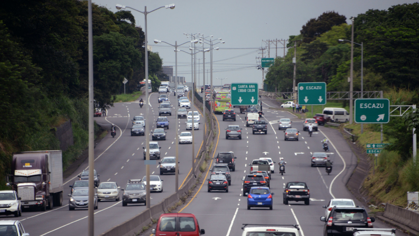 Casi la mitad de la red vial está colapsada: velocidades caen hasta 6 km/h