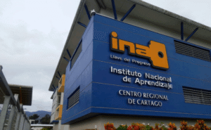 INA abre siete cursos gratuitos: hay opciones en tecnología, turismo y pastelería