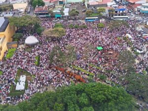 Semanario Universidad cifra en 80 mil asistentes a plantón